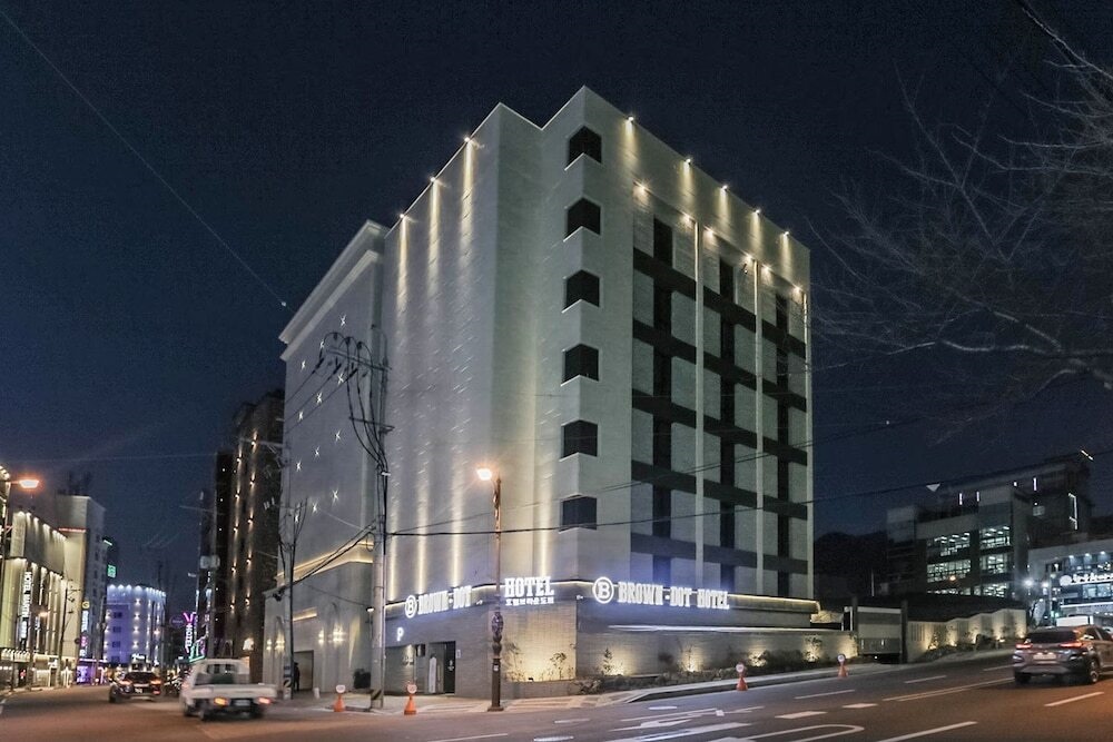 Browndot Hotel Samgye
