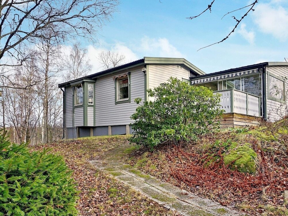 6 Person Holiday Home In Malmkoping