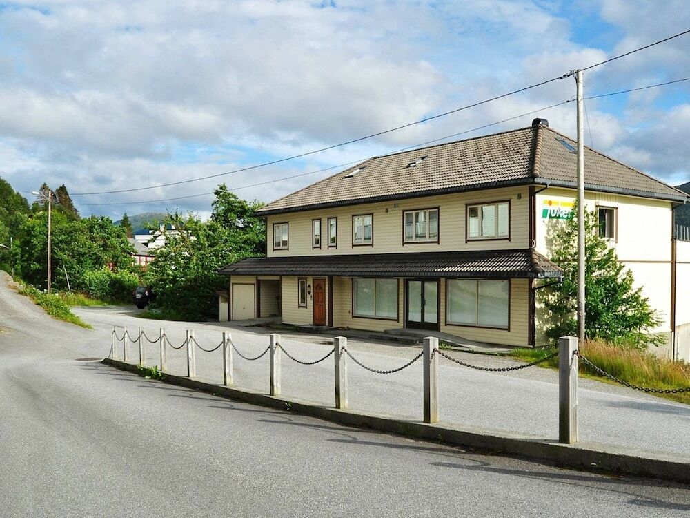 10 Person Holiday Home In Kjolsdalen