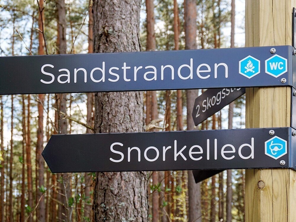 6 Person Holiday Home in Strömstad