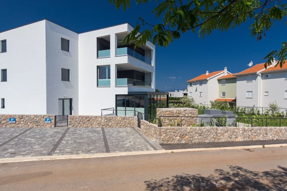 Apartments Amarru