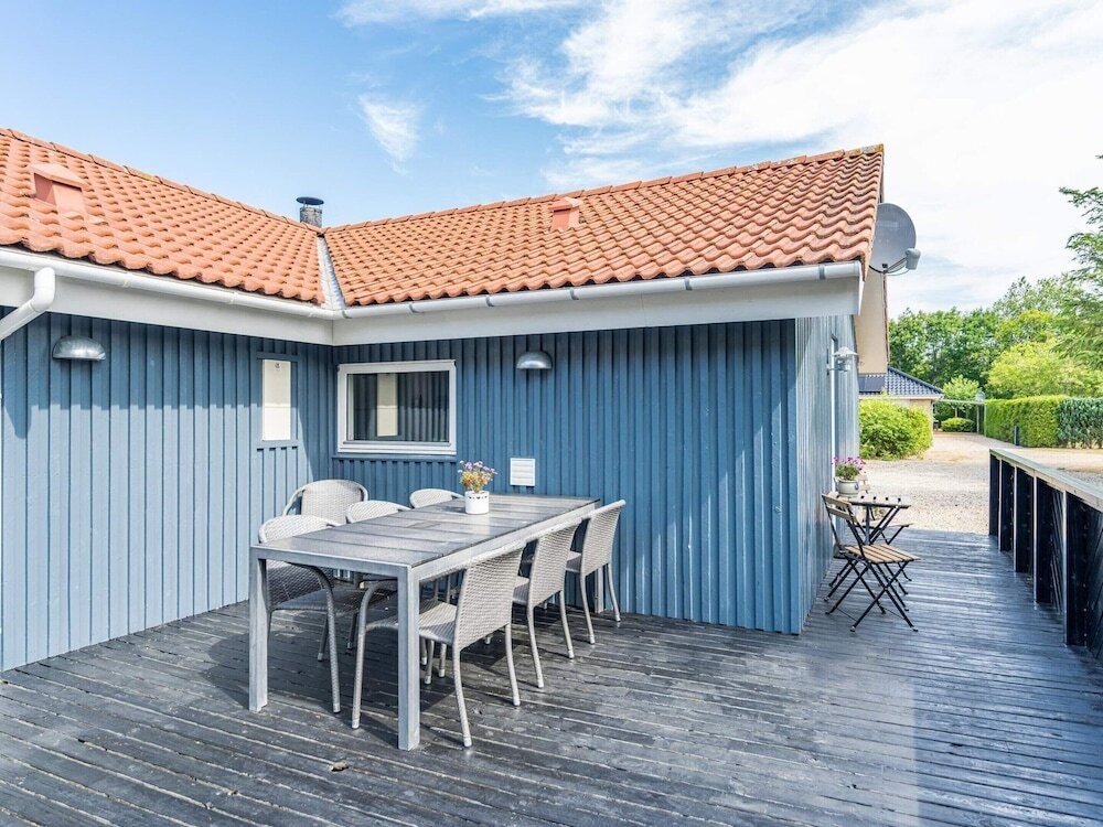 6 Person Holiday Home In Tarm