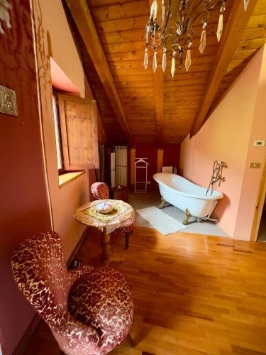 Quart de Lune- Boutique B&B