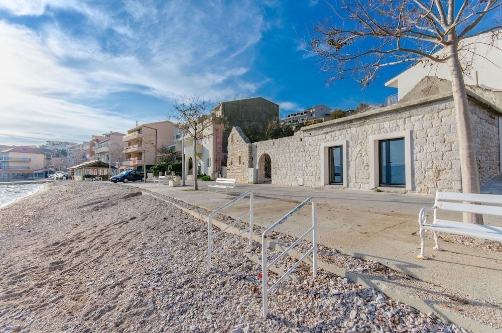 Apartment On The Beach