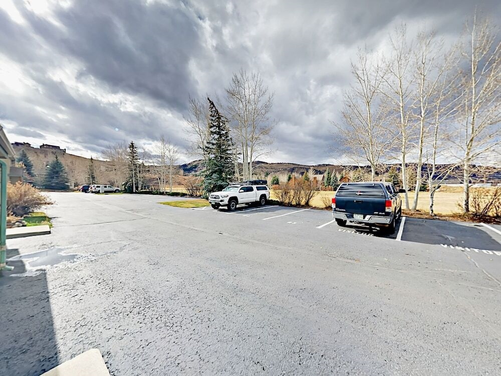 65 Stonegate Cir Townhouse 2 Bedrooms 2.5 Bathrooms Townhouse