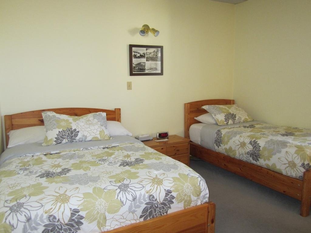 5th Avenue Bed & Breakfast