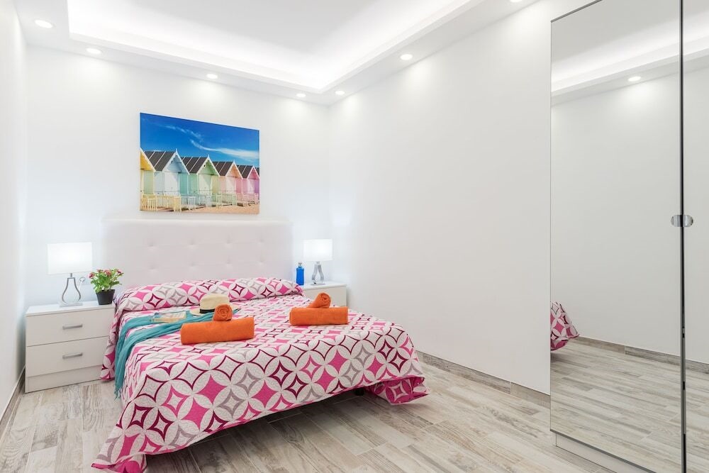 C104b. Brand New Apartment, Elegant, Pool!