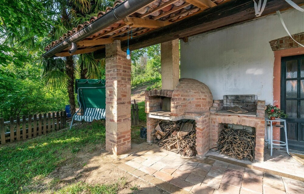 Beautiful Home In Vignale Monferrato With Wifi And 4 Bedrooms