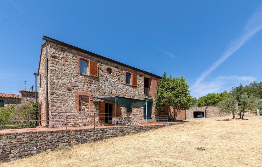 Amazing Home In Montegabbione Tr With Wifi, Outdoor Swimming Pool And 6 Bedrooms