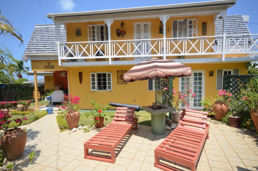 Cannon Cottage by Jamaican Treasures