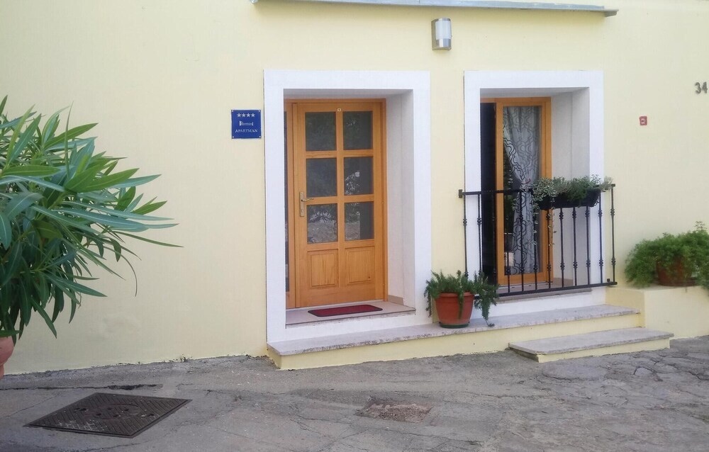 Amazing Home In Veli Losinj With Wifi And 1 Bedrooms
