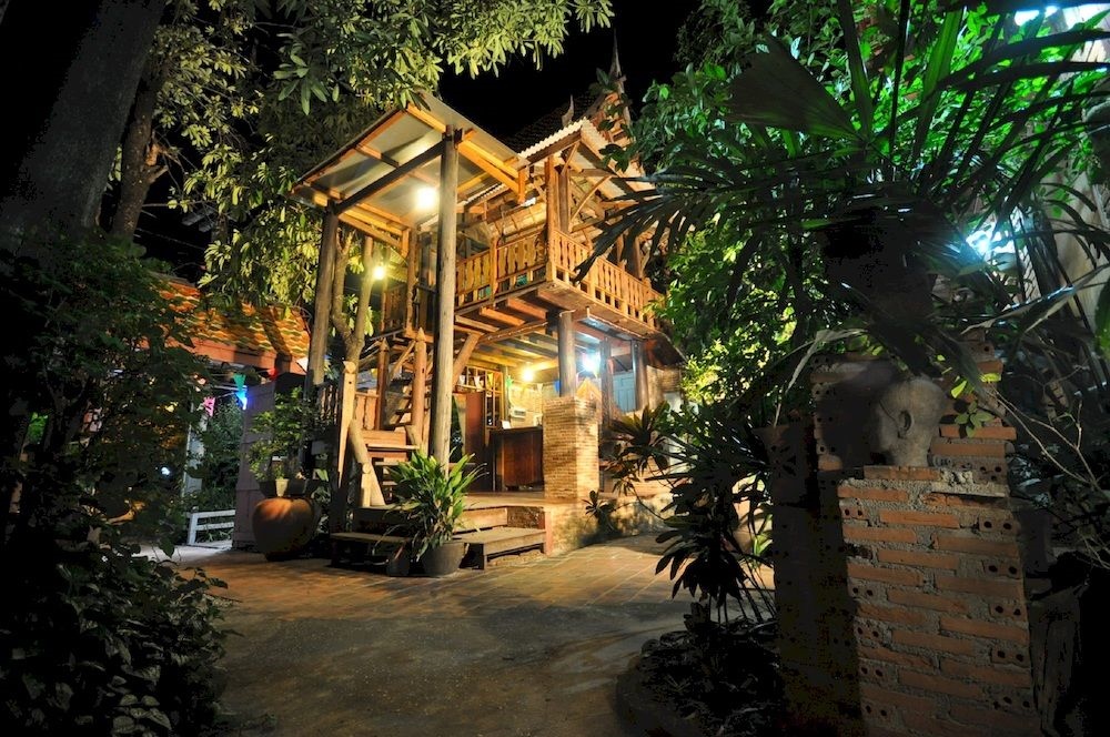 Ayutthaya Bouchic Hostel