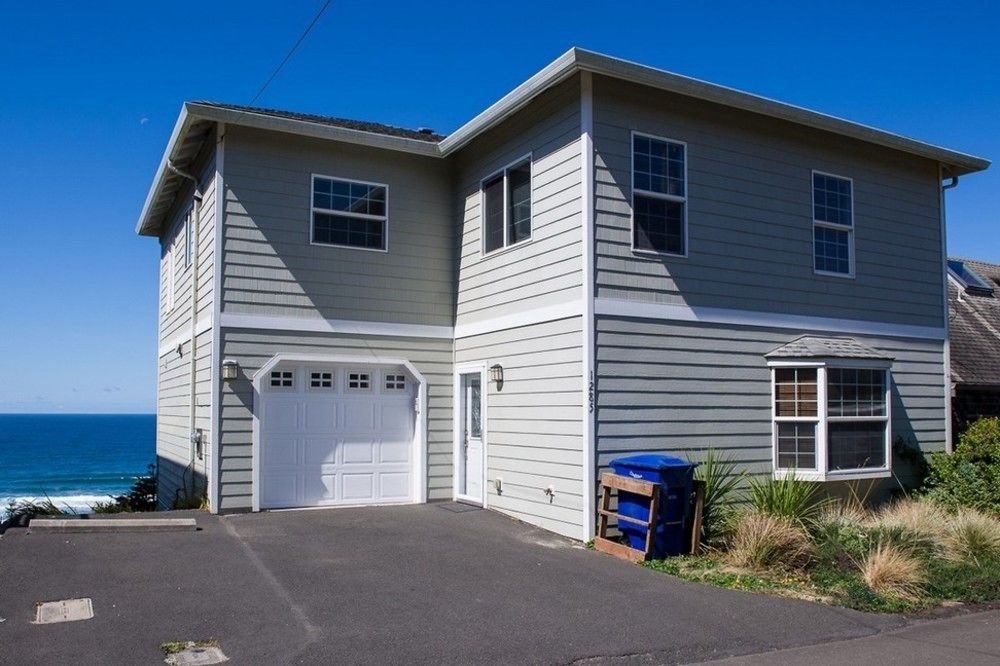 Above It All With Ocean Views 3 Br Home By Redawning