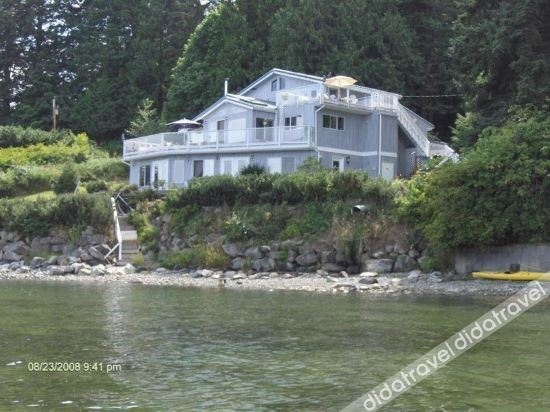 Beach House Salt Spring Bed & Breakfast