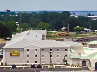 Cedar Point's Express Hotel