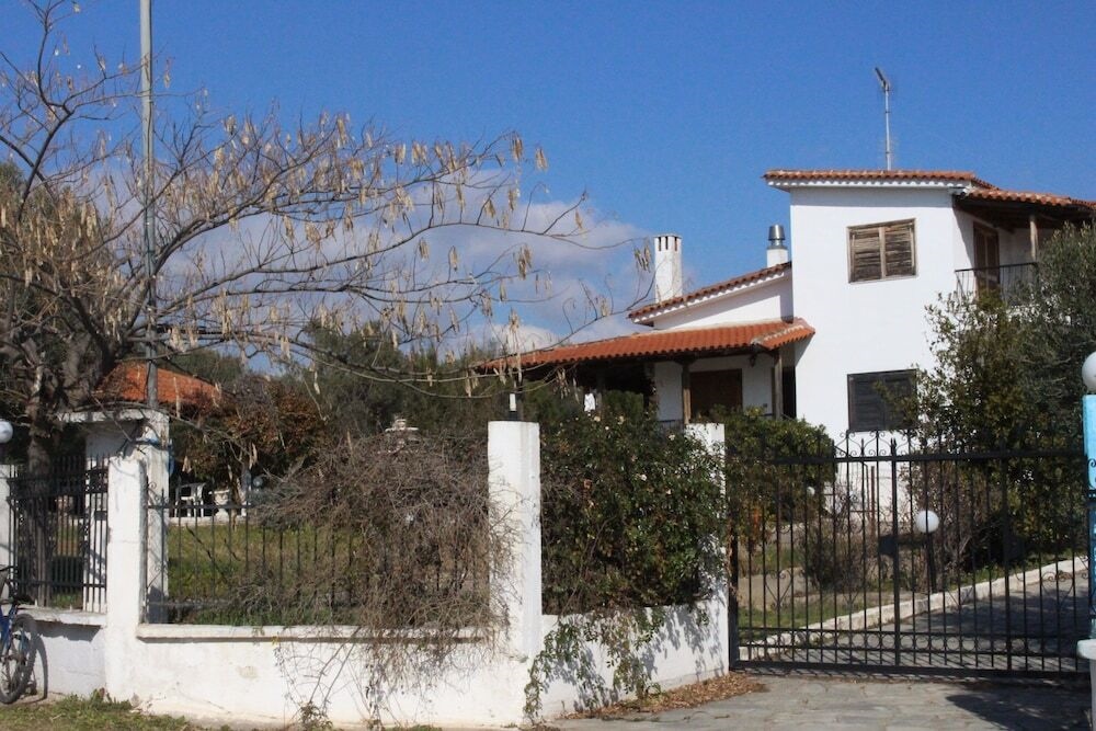 2 Floor Halkidiki Villa 100 Meters From Sea