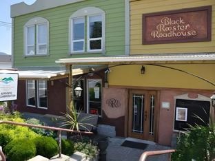 Black Rooster Guesthouse