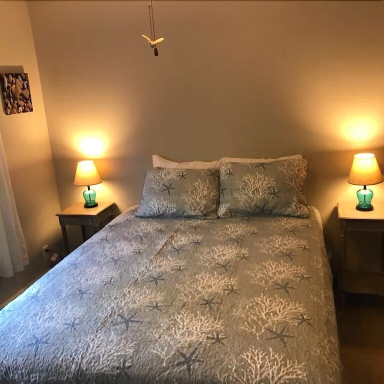 Cara's Cottage - Three Bedroom Home