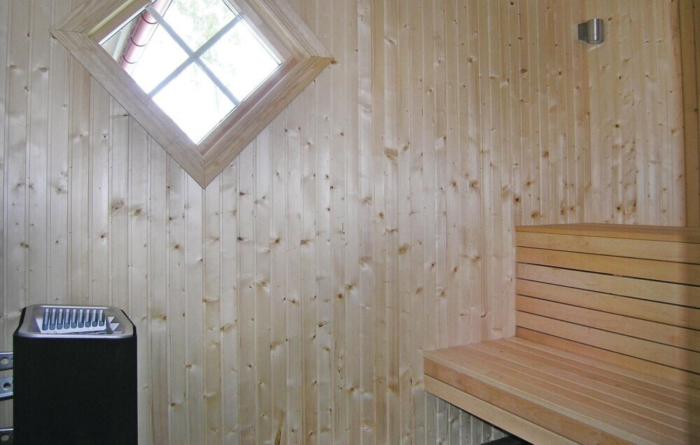 Amazing Home In Vittaryd With 4 Bedrooms, Sauna And Wifi