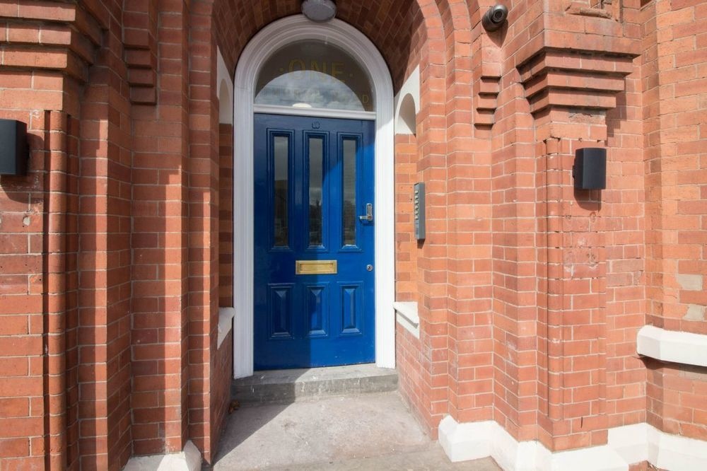 Diamond - Church View Apartment 1