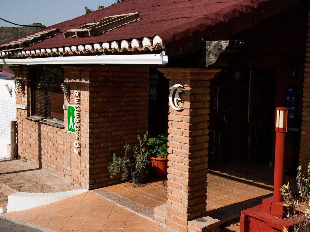 Fuente del Lobo Glamping  Bungalows - Adults Only