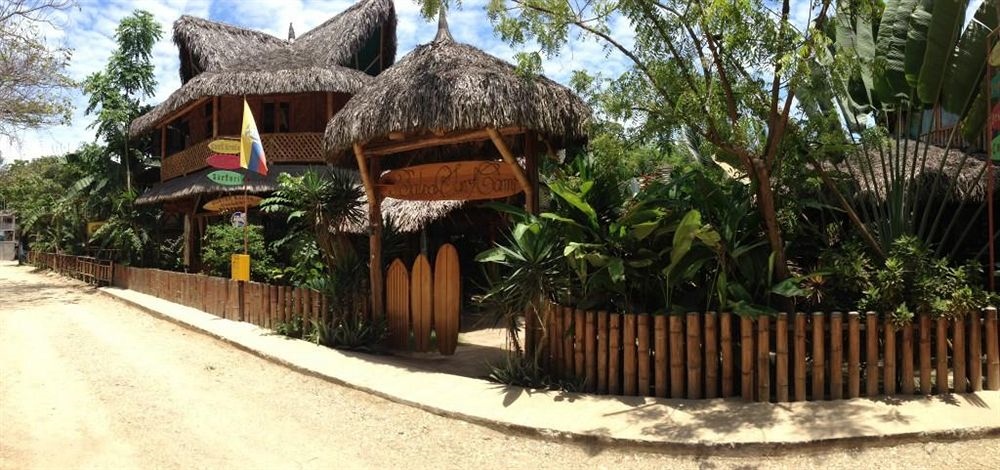 Balsa Surf Camp
