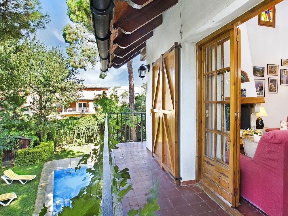 Cute House With Wooden Shutters Large Enclosed Garden Near Lloret De Mar