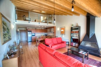 Amazing Duplex Valley Views by Hello Apartments Sitges