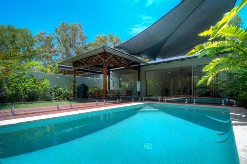 Iluka Beach Villa