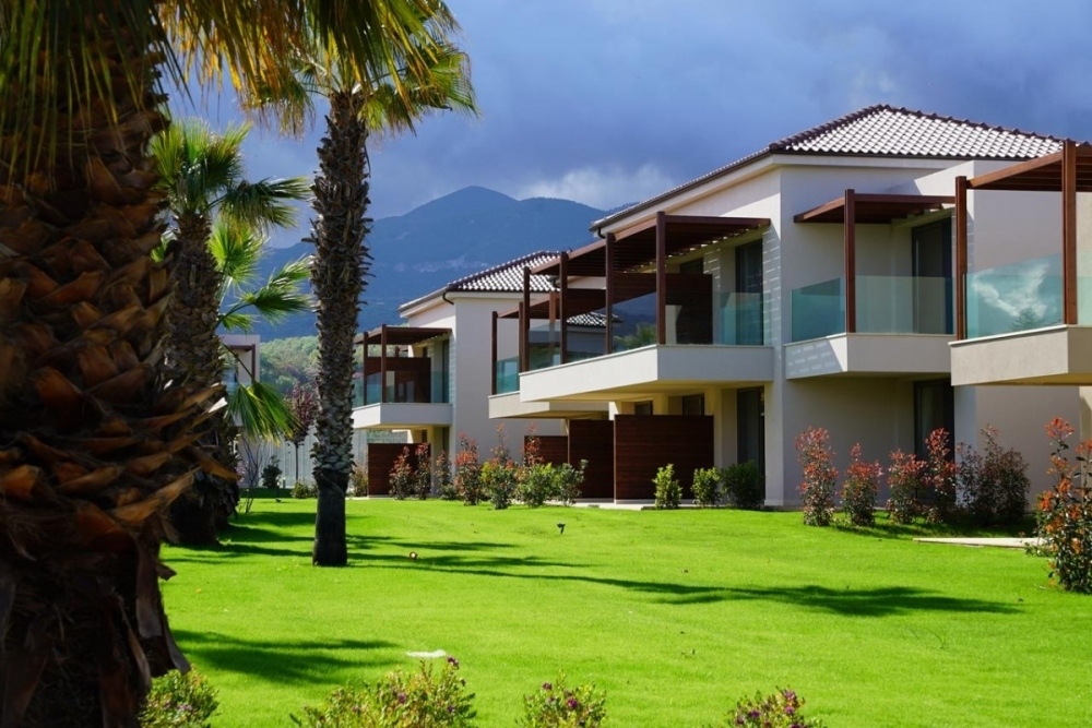 Almyros Villas Resort