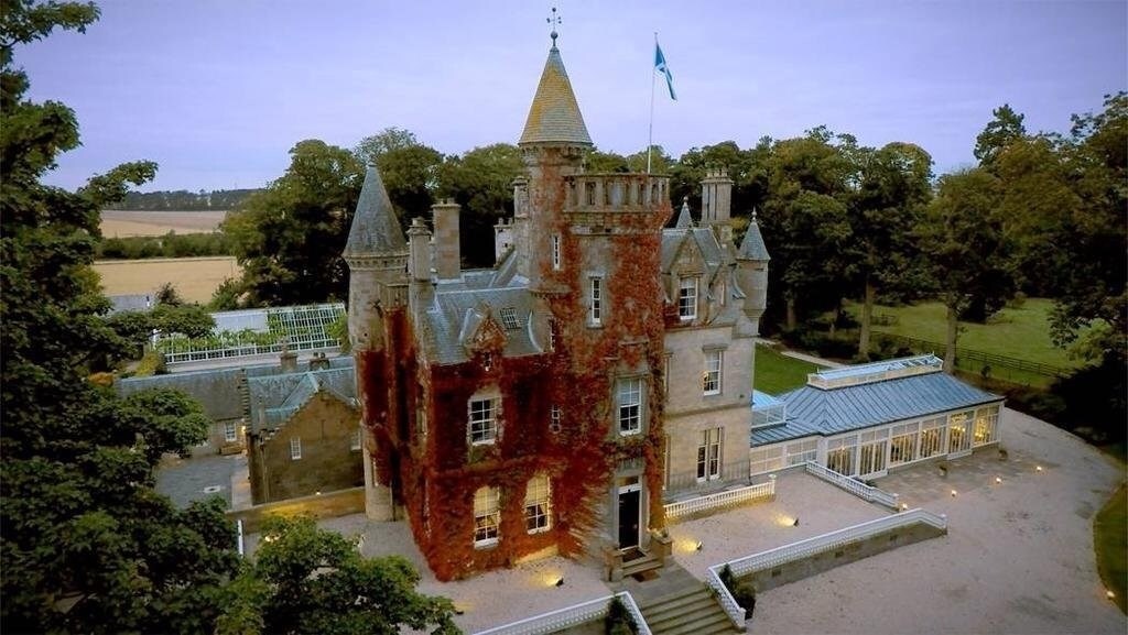 Carlowrie Castle
