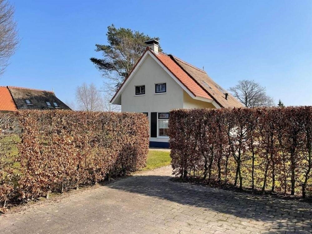 Country House with Terrace near Langweerder Wielen