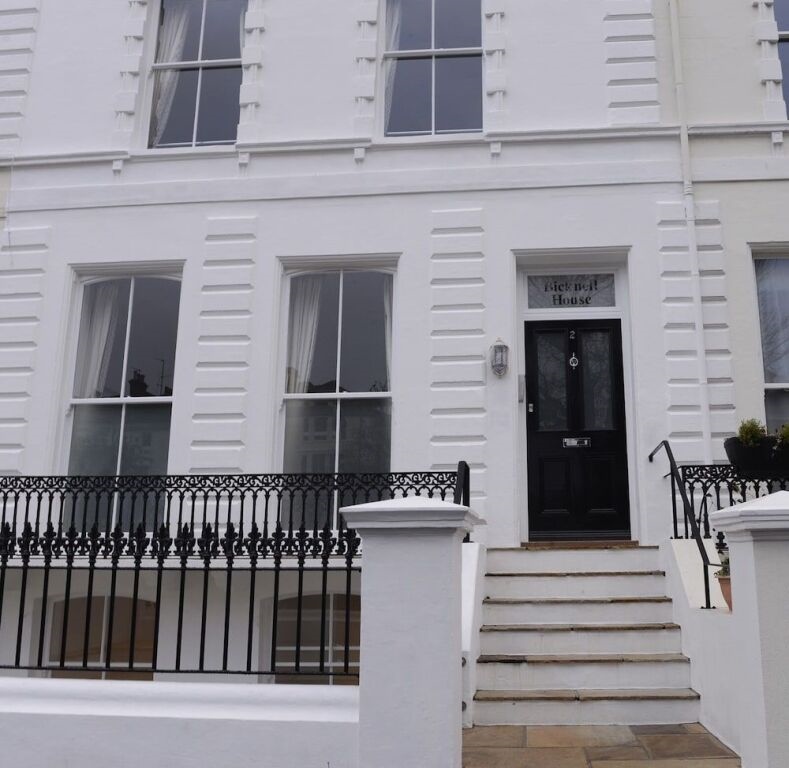 Bicknell House Hyde 1St