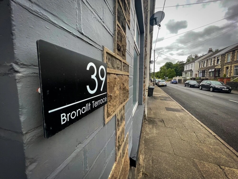 Captivating House In Aberdare Sleeps 6 Near Brecon