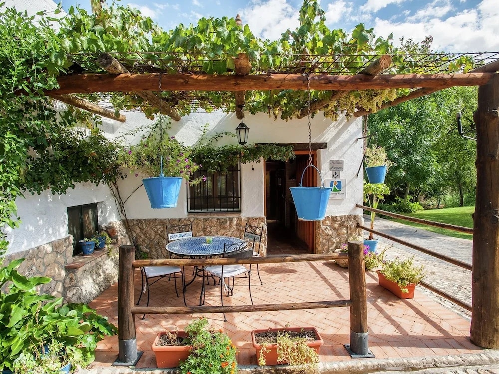 Cozy Cottage In El Padul With Swimming Pool