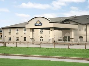 Days Inn & Suites by Wyndham Thompson