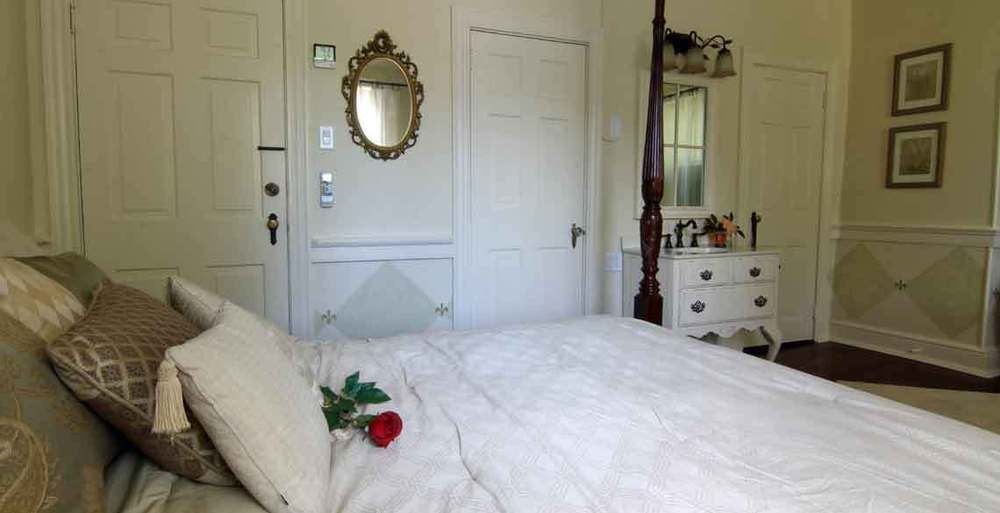 1777 Americana Inn