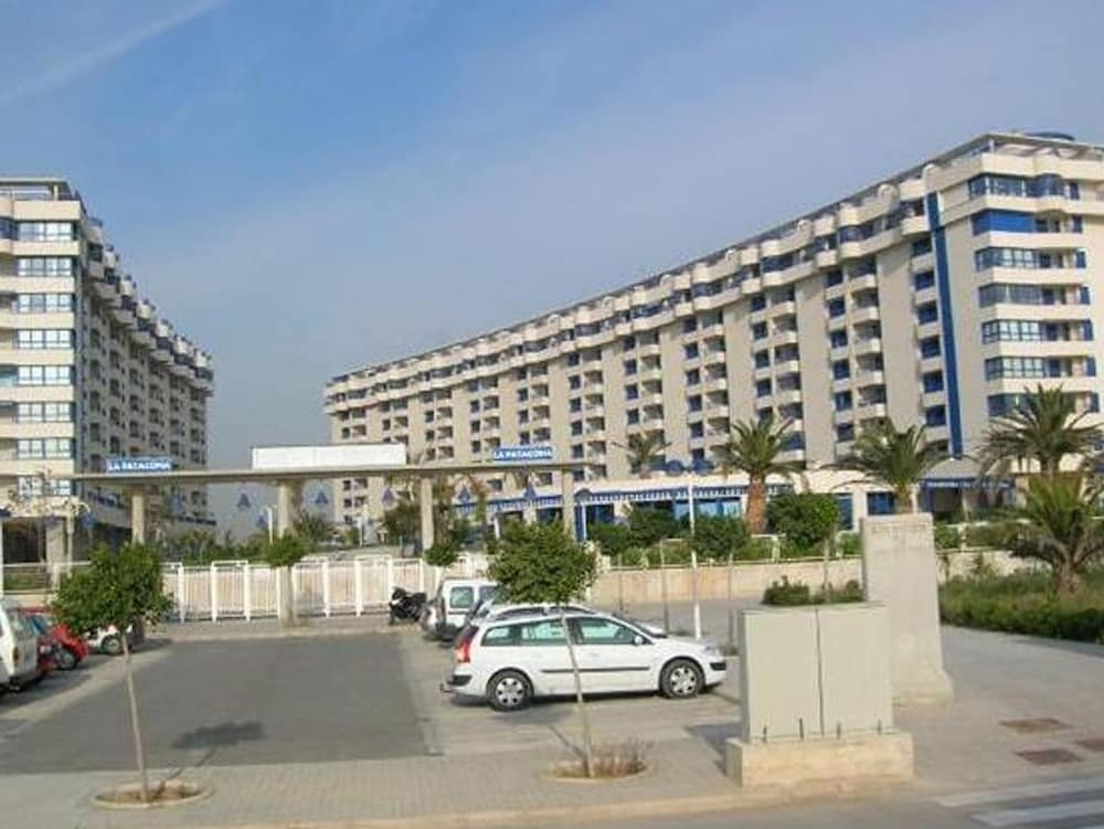 Apartment With One Bedroom In Alboraia, With Wonderful Sea View, Shared Pool, Furnished Terrace - 100 M From The Beach