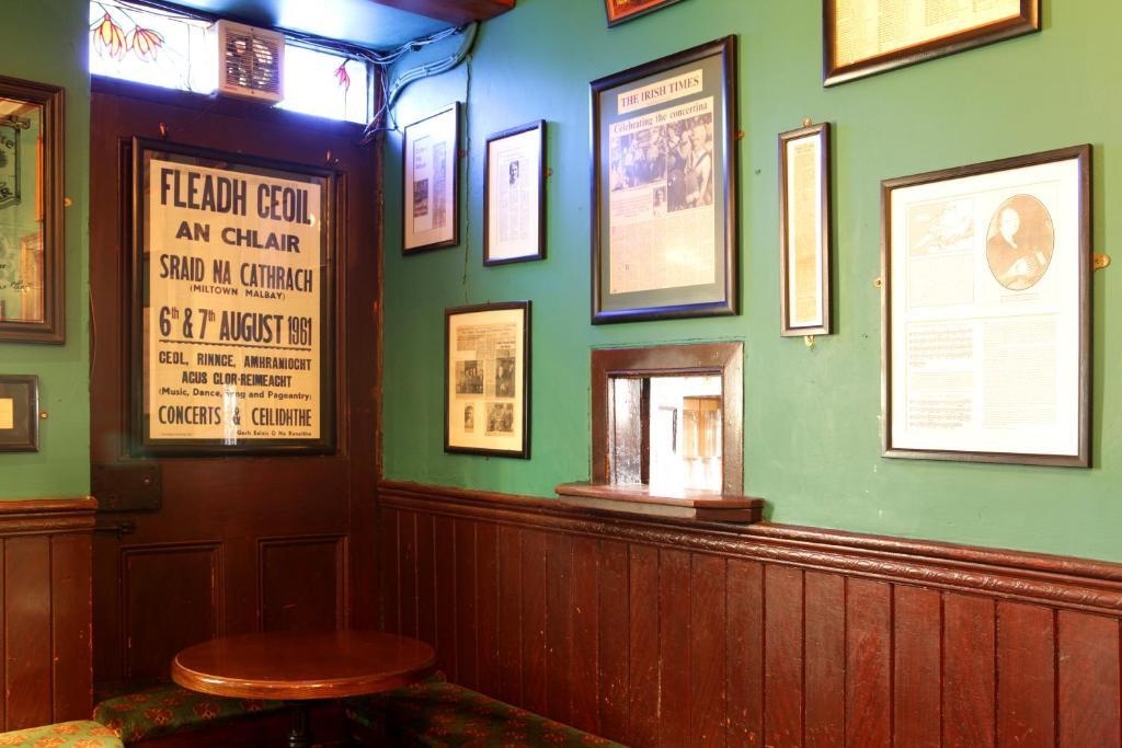 Crotty's Pub & Accommodation