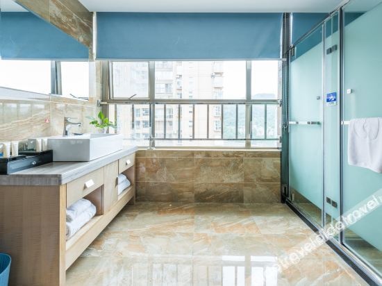 Count Millennium Hotel