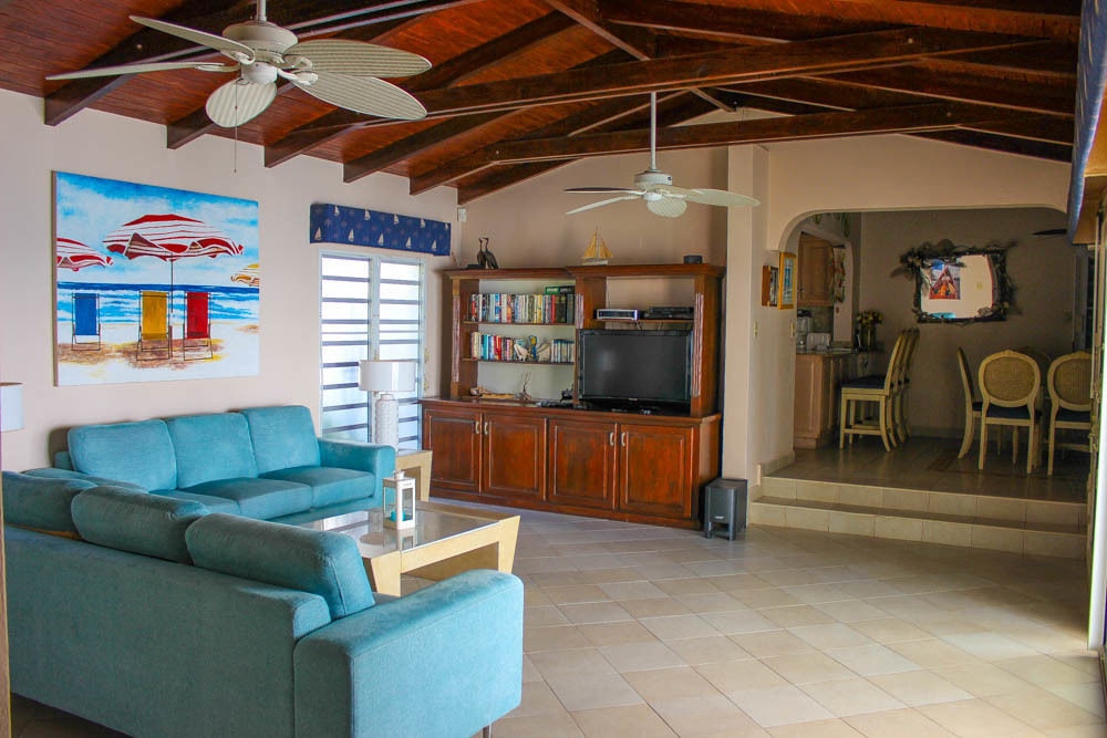 Caribbean Blue Villa