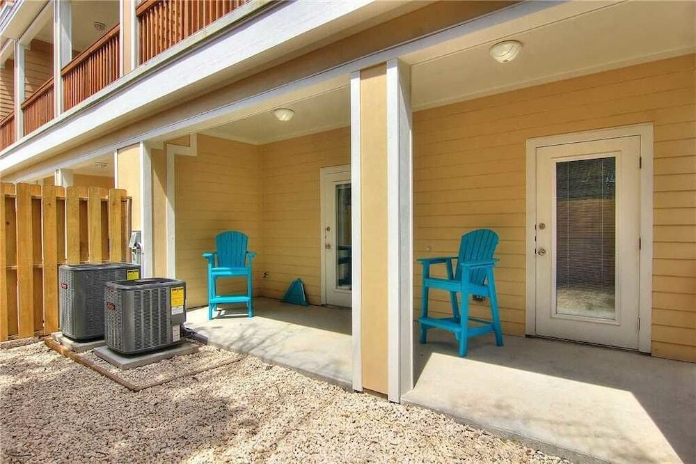 1813 S 11Th Townhome #601 5 Bedrooms 4.5 Bathrooms Townhouse