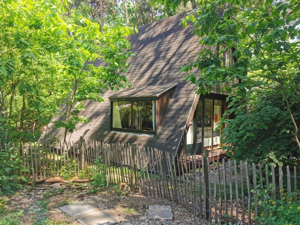 Beautiful Chalet Next To Forest Nature Preserve