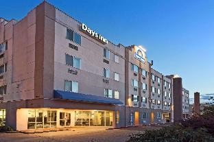 Days Inn by Wyndham Seatac Airport