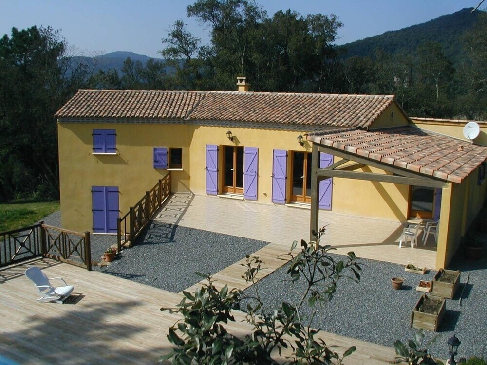 Villa with 4 Bedrooms in la Mole, with Wonderful Mountain View, Private Pool, Furnished Garden - 10 Km From the Beach