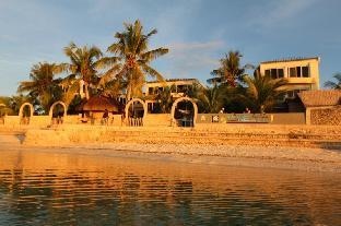 Aladin White Beach Resort