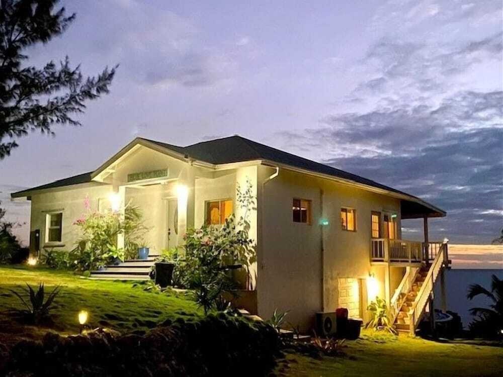 Blue Love Point 3Br 3 Bedroom Home