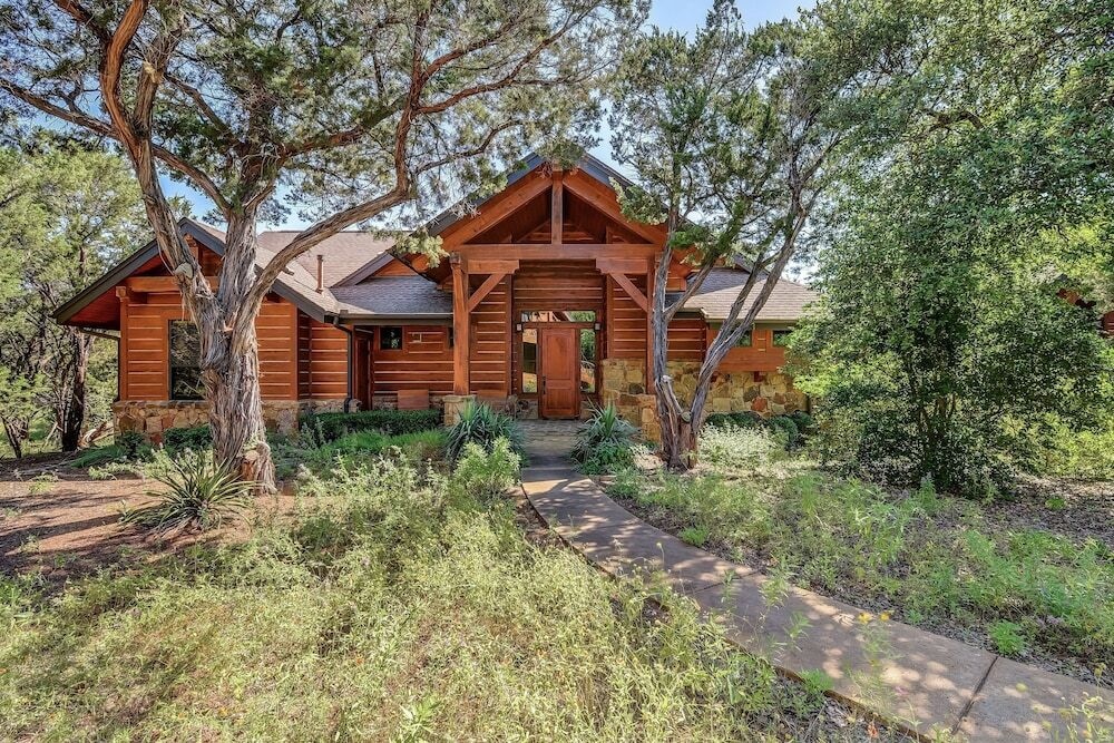 18616 Leander - 4 Br Home