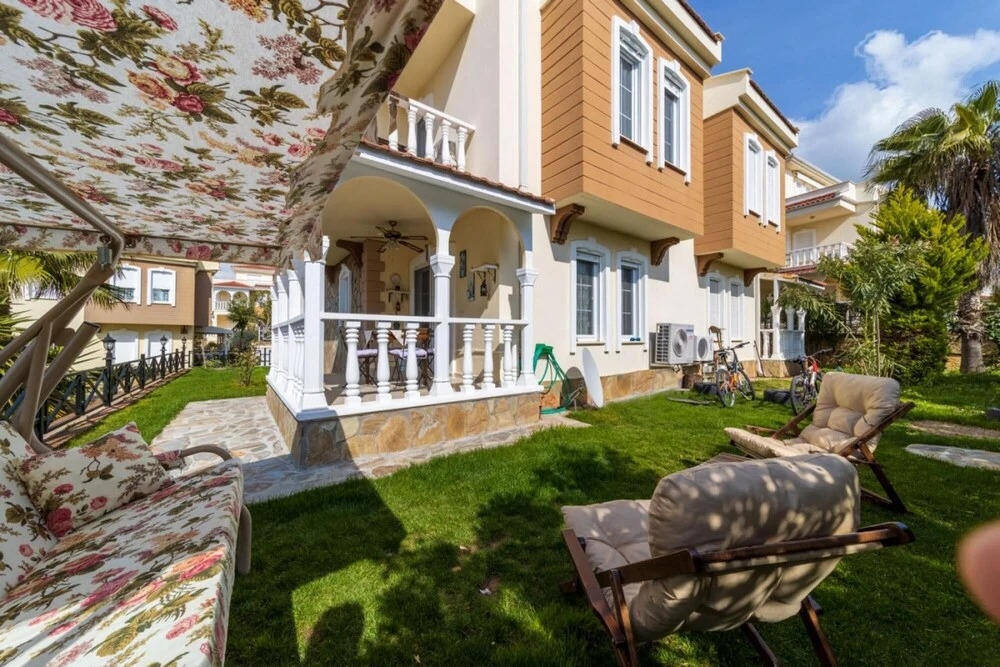 Astonishing Villa With 3 Shared Pools In Alanya