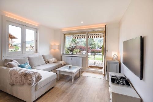 Comfortable, 1-bedroom Apartment In Megève With Mountain Views At The